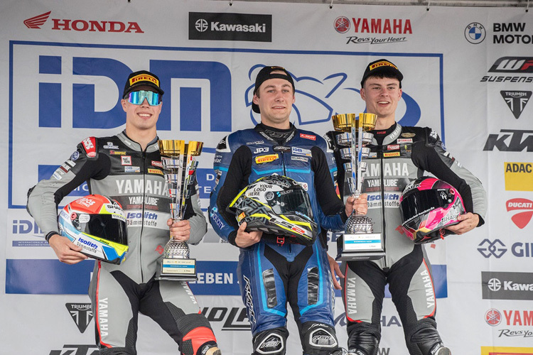 Podium in Oschersleben (von links): Andreas Kofler, Luca de Vleeschauwer und Lennox Lehmann