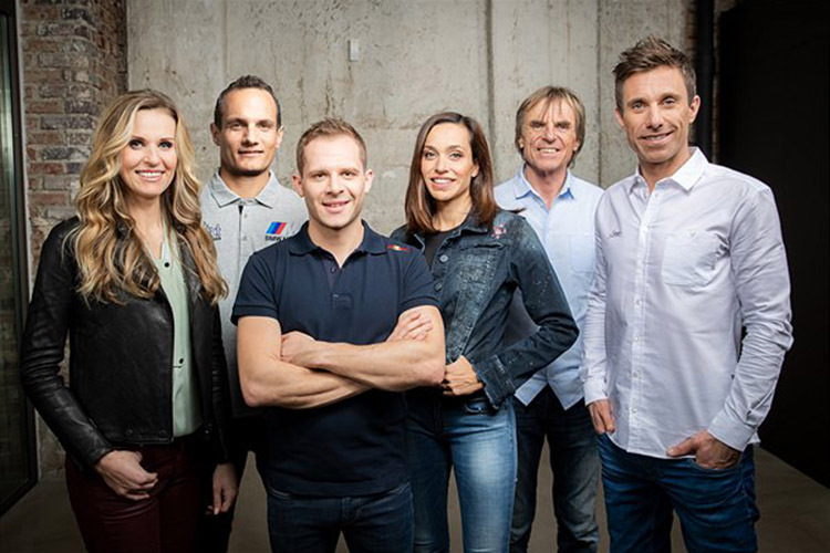 Eve Scheer, Alex Hofmann, Stefan Bradl, Andrea Schlager, Gustl Auinger und Christian Brugger: Das On-air-Team von ServusTV