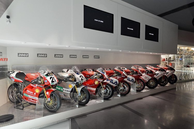 Alle Ducatis von Troy Bayliss sind in Bologna zu sehen - oder online 