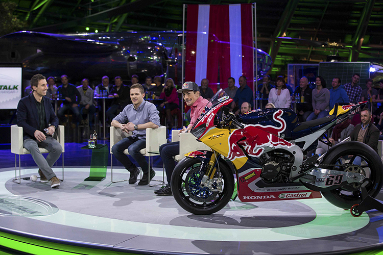 Moderator Christian Brugger mit Stefan Bradl und Nicky Hayden