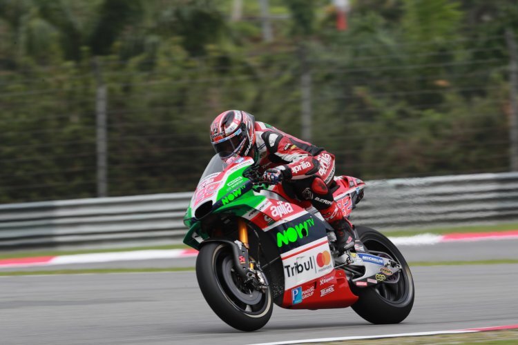 Sam Lowes muss die Aprilia-Farben in Sepang alleine vertreten 