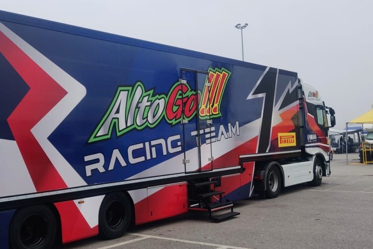 Mit welchem Motorrad tritt AltoGo Racing in der SSP-WM 2022 an?