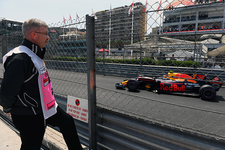 Ross Brawn beobachtet Max Verstappen