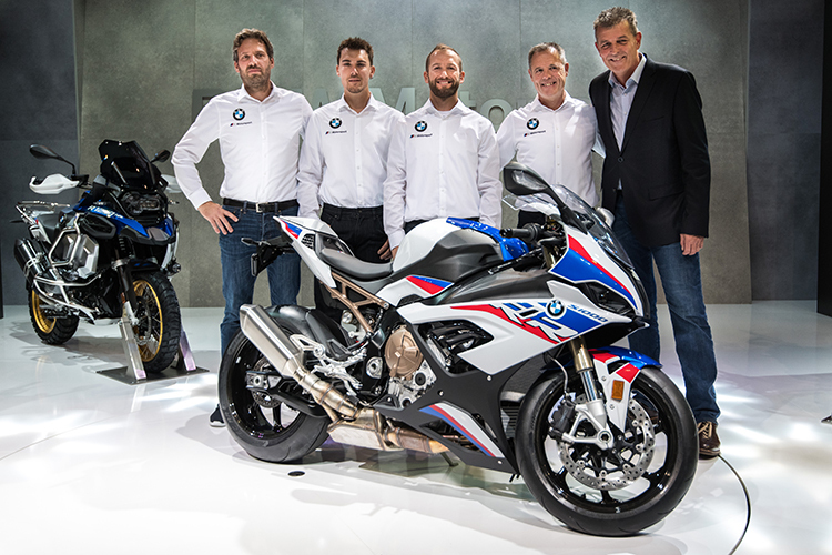 Das BMW-Team 2019 mit Markus Reiterberger und Tom Sykes