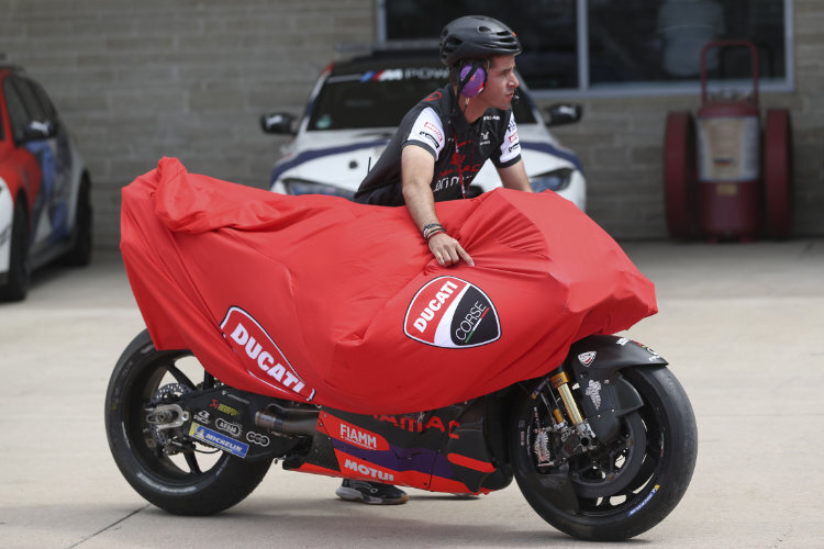 Welches Kundenteam bekommt 2025 eine aktuelle Werks-Ducati?