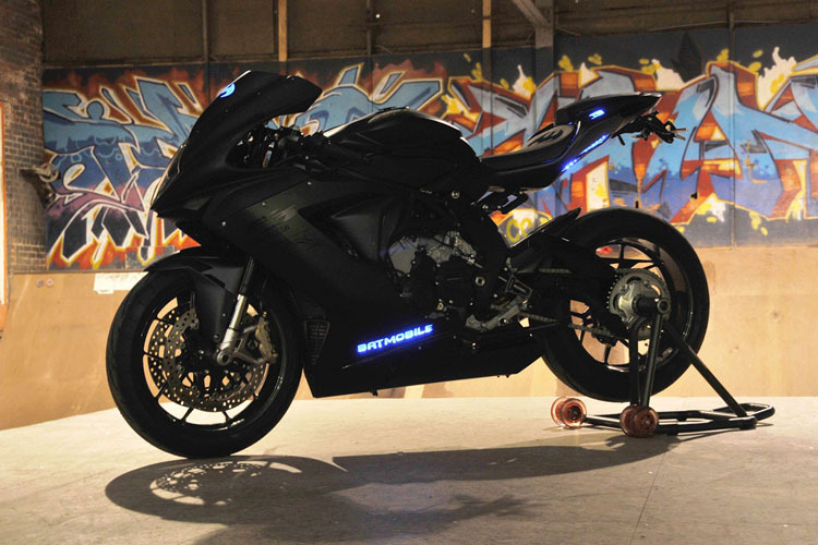 Ein Traum in mattschwarz: Die MV Agusta F3 von Justin Bieber