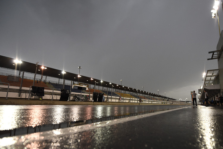 Regen in Losail – aber Dunlop wollte keine passenden Reifen bringen