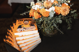 Das neue Buch von McLaren-CEO Zak Brown)