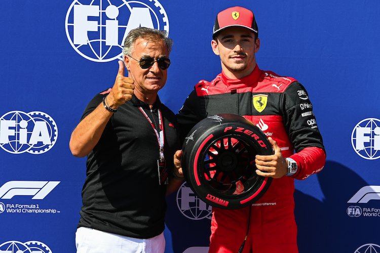 Jean Alesi mit dem Ferrari-Piloten Charles Leclerc