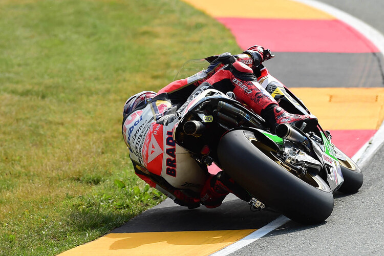 Stefan Bradl im ersten Training