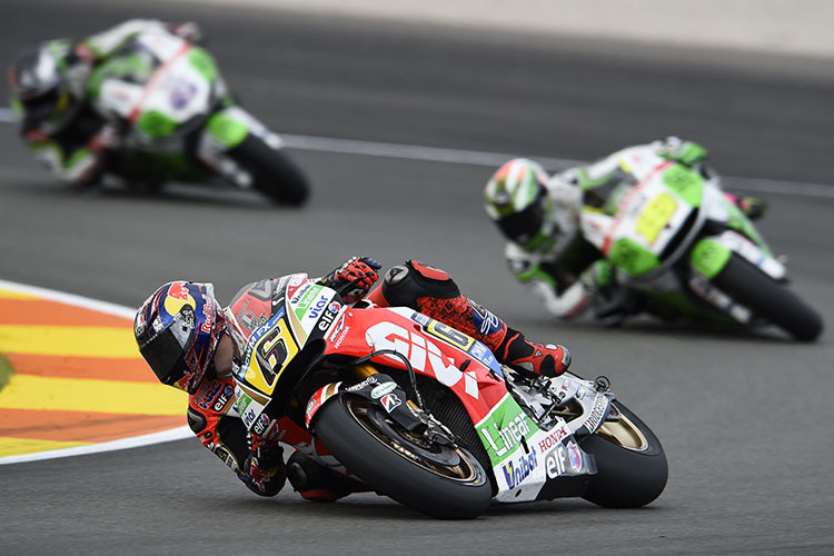 Stefan Bradl beim letzten LCR-Honda-Rennen in Valencia 2014 vor Bautista und Redding