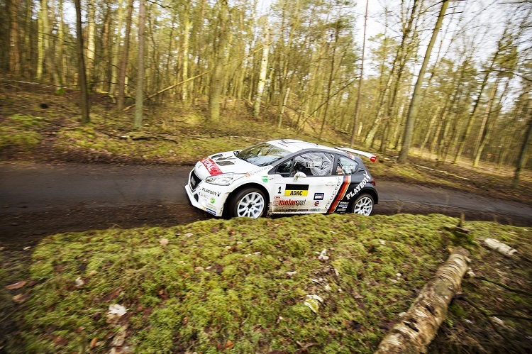 Marijan Griebel testet den Peugeot 308 T16