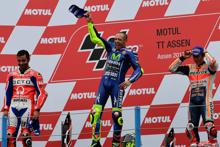 2017 gewann Valentino Rossi vor Danilo Petrucci und Marc Márquez