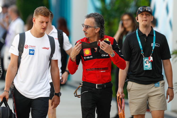 Mick Schumacher und Laurent Mekies