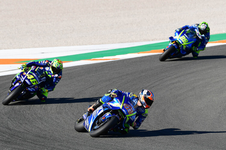 Rookie Alex Rins vor Altmeister Valentino Rossi und Andrea Iannone