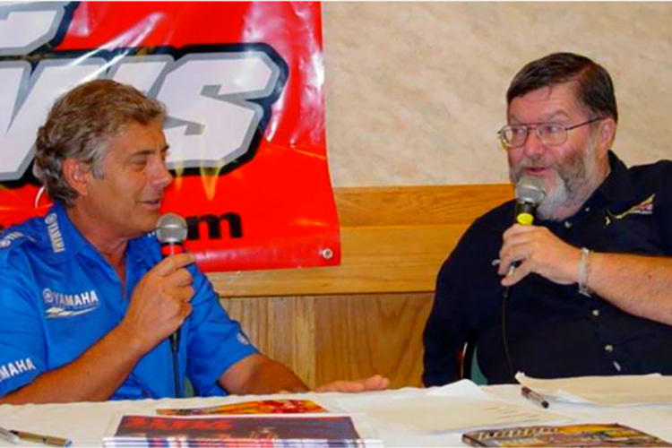 Chris Carter beim Interview mit Giacomo Agostini