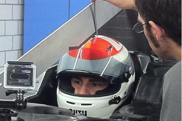 Adrian Sutil bei der ersten Sitzprobe für Sauber
