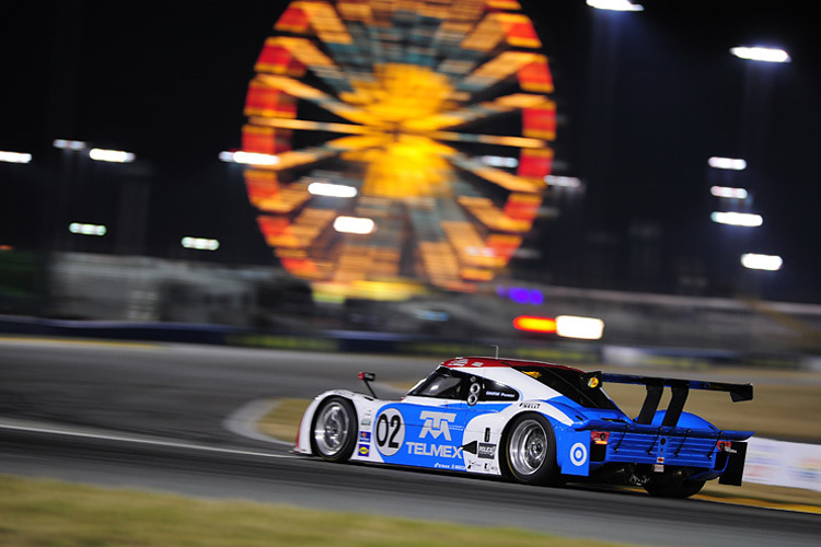 Die Dunkelheit in Daytona beträgt ca. 13 Stunden
