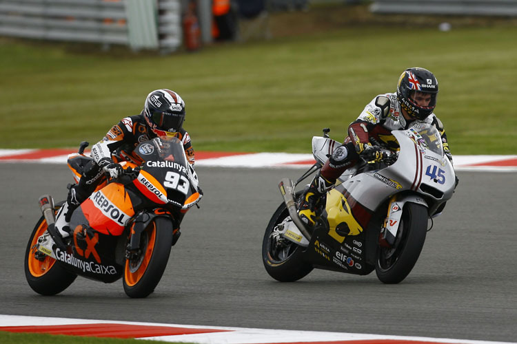 Silverstone: Redding (re.) packt in der letzten Runde Márquez