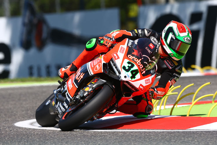Davide Giugliano holte die erste Ducati-Pole der Saison 2015
