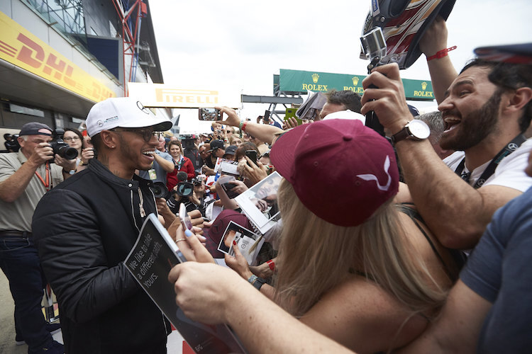 Lewis Hamilton und Fans