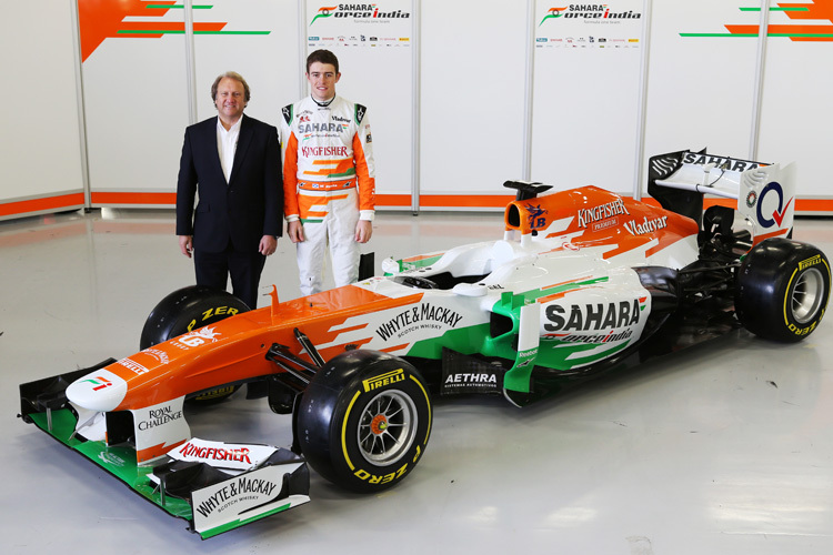 Der neue VJM06, Robert Fernley (stv. Teamchef) und Paul Di Resta