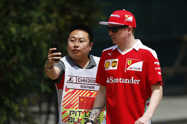 Kimi Räikkönen und Fan