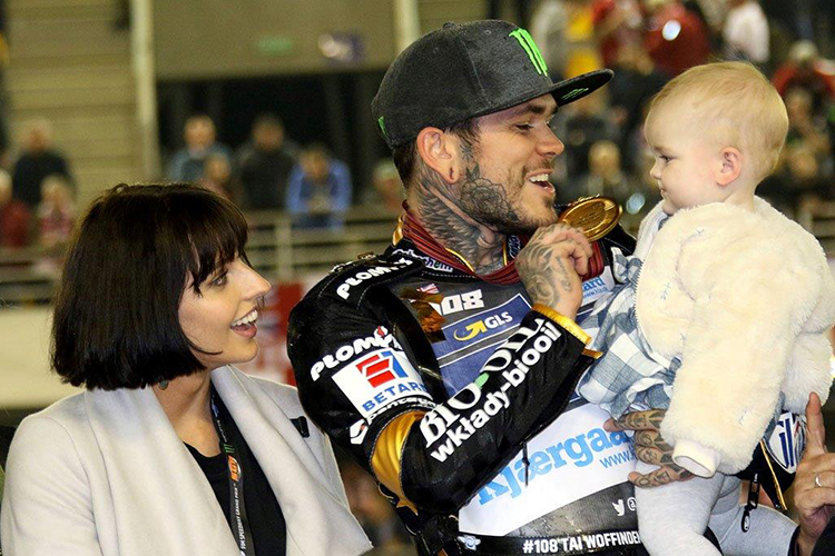 Tai Woffinden mit Frau und Baby