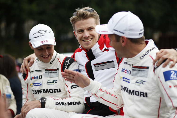 Nico Hülkenberg sicherte sich gemeinsam mit Earl Bamber und Nick Tandy den prestigeträchtigen Le Mans-Sieg