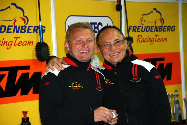 Carsten (Links) und Michael Freudenberg: «Können zehn rennfertige Bikes anbieten»