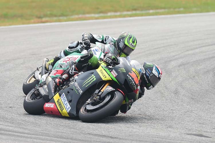 Bradley Smith zwang in Sepang seinen Landsmann Cal Crutchlow (Honda) in die Knie