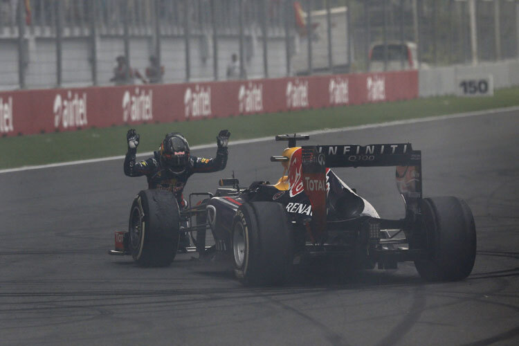 Sebastian Vettel huldigte in Indien seinem Auto auf der Start-Ziel-Geraden