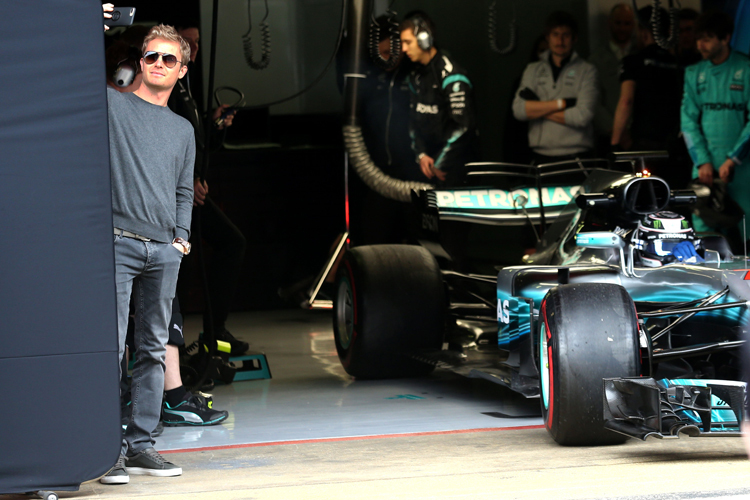 Prominenter Zaungast: Nico Rosberg schaute Valtteri Bottas bei der Arbeit zu