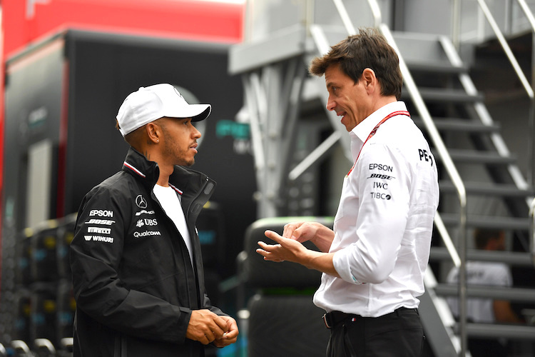 Lewis Hamilton und Toto Wolff