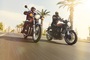 Fast nicht zu unterscheiden: Links die Kawasaki 900 Z1 von 1972, rechts das Retro-Bike Z 900 RS, Modell 2018