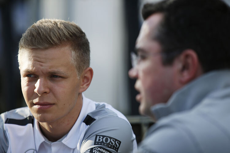 Eric Boullier mit Kevin Magnussen