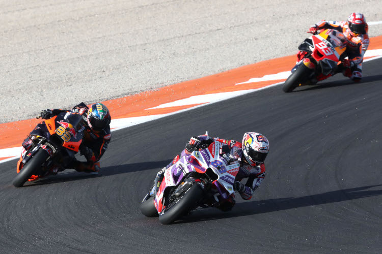 Jorge Martin vor Brad Binder und Marc Márquez