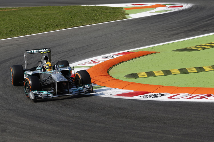 Mercedes-Star Lewis Hamilton drehte mit 1:25,565 min die schnellste Trainingsrunde