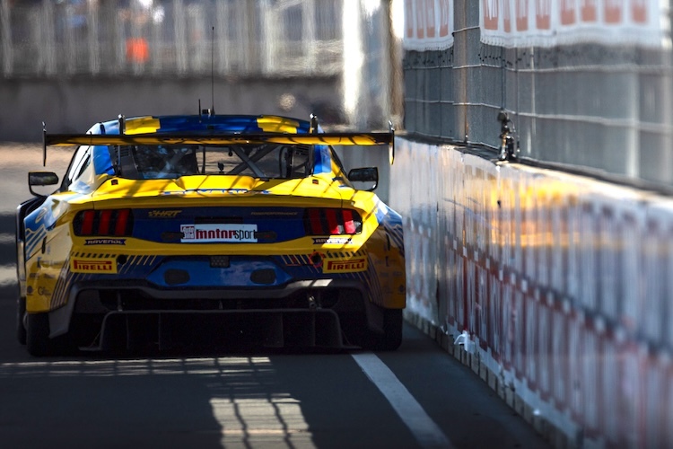 Spektakuläre Bilder am Norisring
