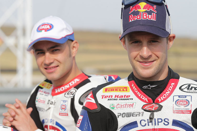 Jonathan Rea (re.) und Leon Haslam (li.) hatten in Australien viel Mühe