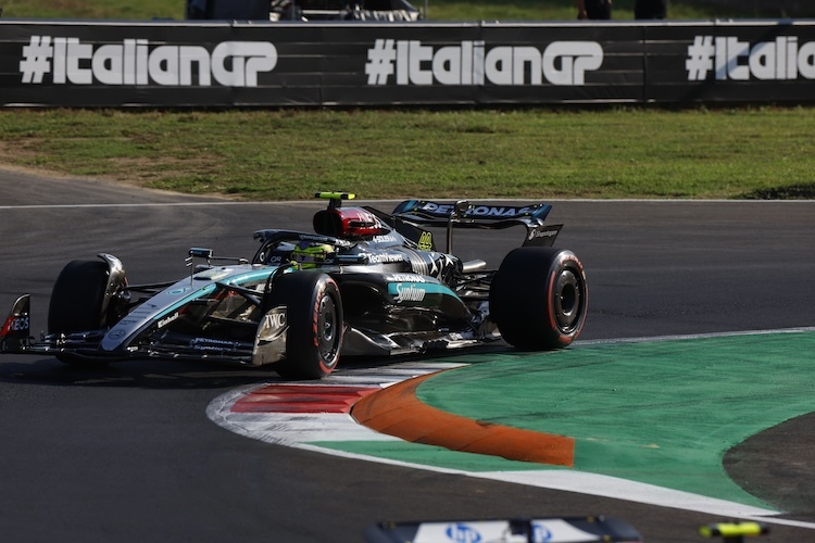 Lewis Hamilton blieb im zweiten Monza-Training der Schnellste