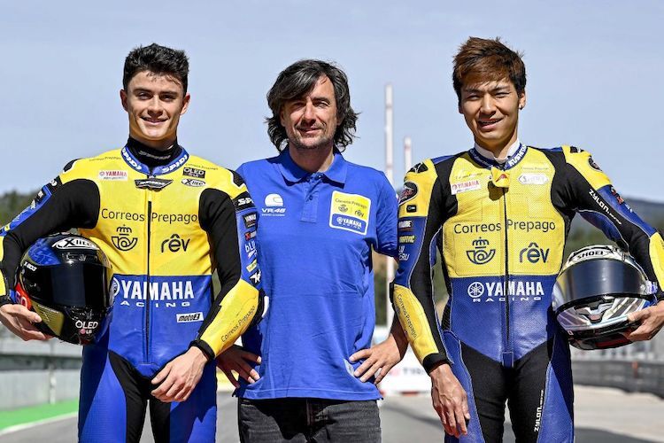 Das Correos Prepago Yamaha VR46 Master Camp Team: Manuel Gonzalez, Sportdirektor Gelete Nieto und Kohta Nozane