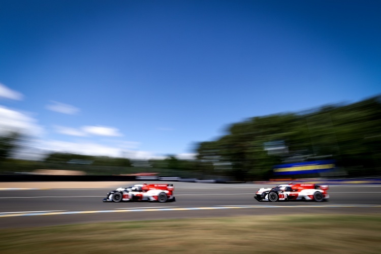 Die zwei Toyota GR010 Hybrid bei den 24h Le Mans 2022