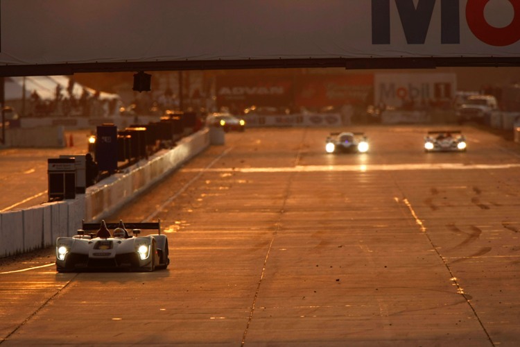 2010 geht die Sonne in Sebring ohne den Audi R15 unter.