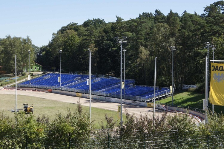 Die «Waldtribüne» in Teterow fasst alleine 2655 Zuschauer