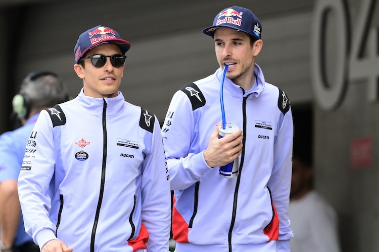 Zwei Brüder und Freunde. Als Teamkollegen bei Gresini Ducati gelten aber auch für Alex und Marc Márquez die Regeln der harten Rivalität