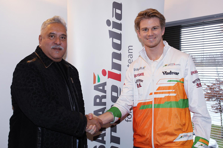 Force-India-Teambesitzer Vijay Mallya mit Nico Hülkenberg