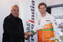 Force-India-Teambesitzer Vijay Mallya mit Nico Hülkenberg