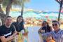 Die Williams-Fahrer Latifi und Russell mit Freundinnen auf Mykonos