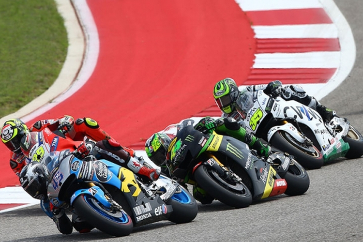 Scott Redding vor Andrea Iannone (29), Pol Espargaró (44) und Cal Crutchlow (35)